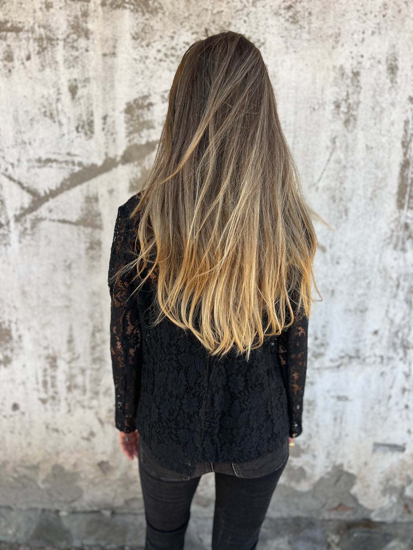Lena | Blazer de encaje transparente con estructura elegante