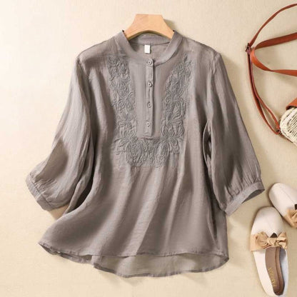 Laurienne™ | Blusa bordada con cuello Mao